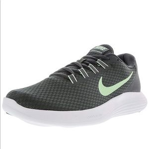 Nike Woman’s  LunaConverge Shoes
